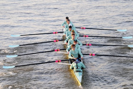 Mehr über den Artikel erfahren The „Boat Race“ – Klasse von Oxford setzte sich durch