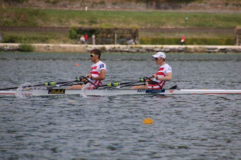 Du betrachtest gerade Rekordteilnahme bei Kärntner Ruderregatta