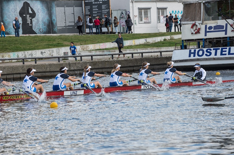 Mehr über den Artikel erfahren Bronzemedaille für Banner JKU WIKING Linz in Berlin