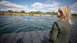 Mehr über den Artikel erfahren Trainingsbesuch von Verteidigungsministerin Tanner