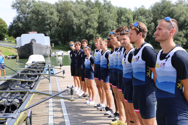 Du betrachtest gerade Bootstaufe des Achters zu Ehren von Christoph Seifriedsberger