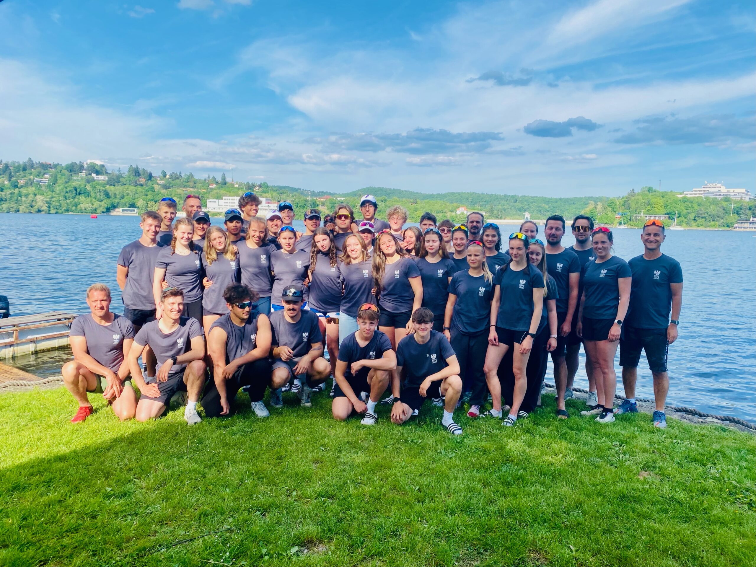 Du betrachtest gerade U17-Team zeigt auf