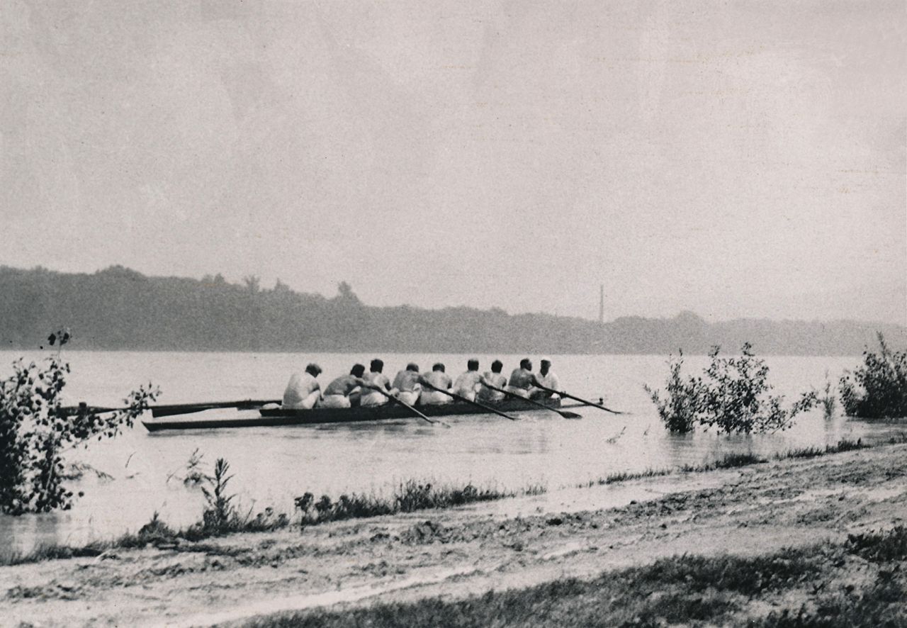 Mehr über den Artikel erfahren Ausstellung „Wir legen ab!“ Rudern in Klosterneuburg